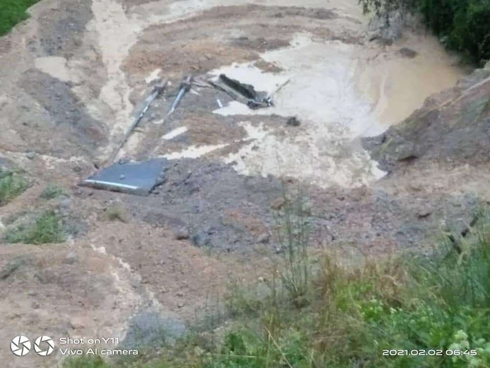 Jalan Melekun-Mujong Di Kapit Kini Ditutup Susulan Jalan Runtuh