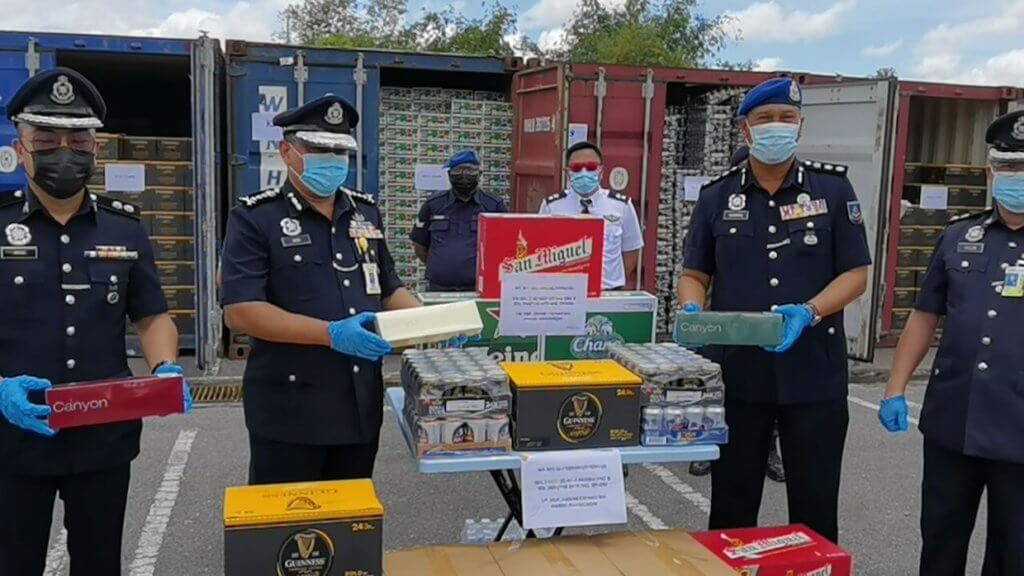 Sindiket Seludup Rokok Dan Arak Bernilai RM 21.5 Juta Tumpas, Rampasan Terbesar Di Sarawak Tahun Ini