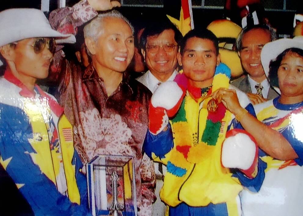 Ini Kisah Sapok Biki, Lelaki Sarawak Yang Menggemparkan Peninju Dunia Pada Sukan Komanwel 98