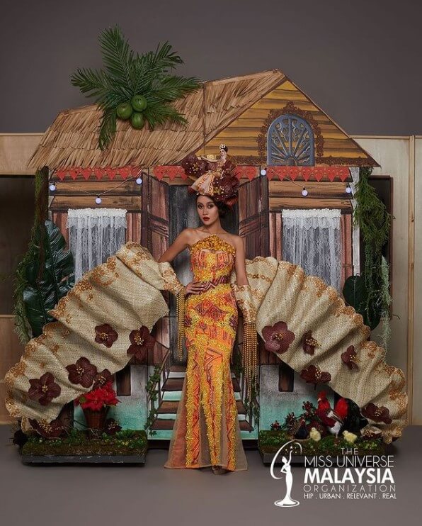 Rumah Kampung 3D Yang Megah Ini Bakal Jadi Taruhan Kostum Nasional Miss Universe Malaysia 2020