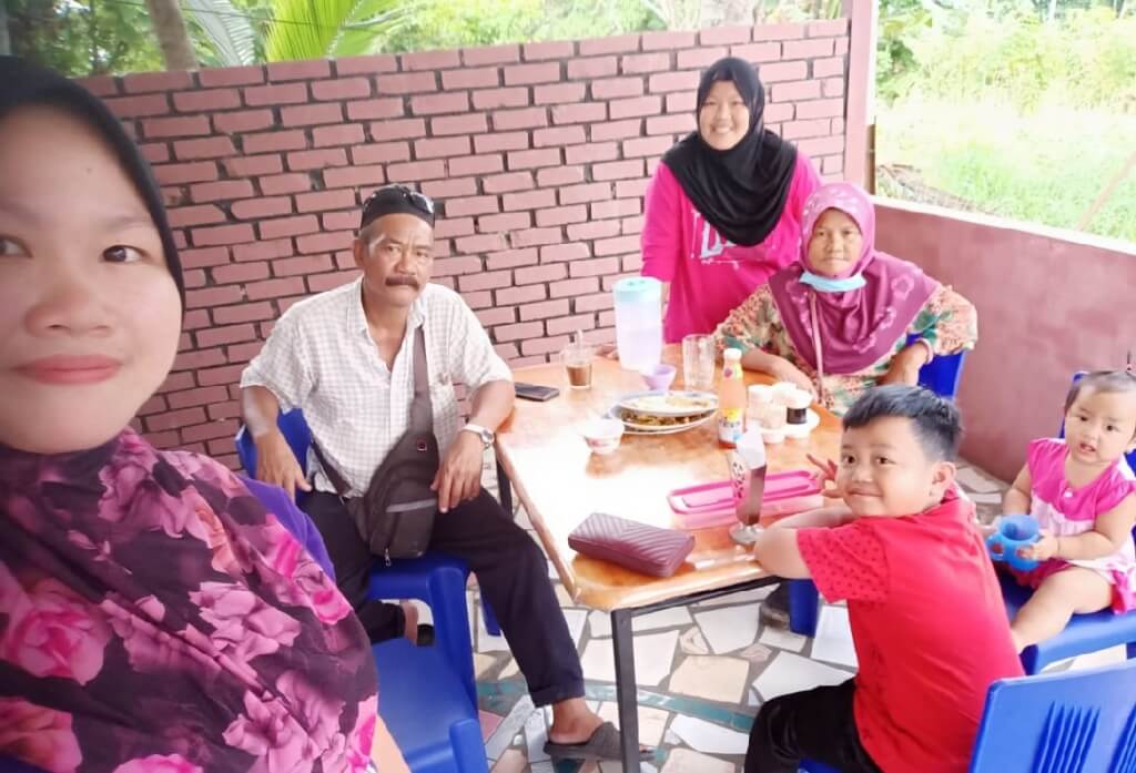 Hanya Mampu Lambai Antara Sempadan Brunei Dan Limbang Untuk Lepaskan Kerinduan