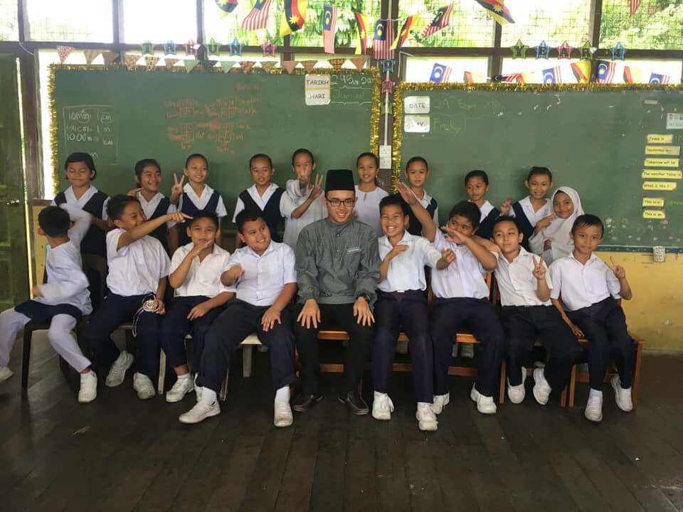 Dedikasikan Separuh Gaji Demi Murid, Guru Dari Mukah Dinobatkan Anugerah Guru Inspirasi McDonald's 2021
