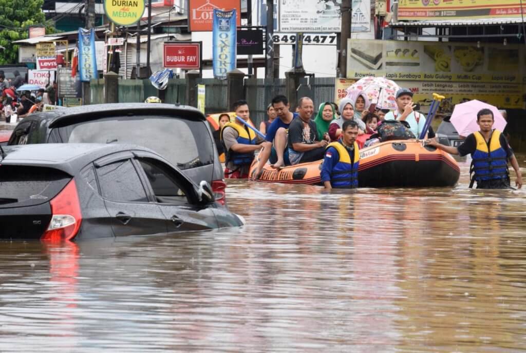 2020 01 01 84216 1577883937. large Ibu Kota Indonesia Bakal Berpindah Ke Kalimantan, Ini Sebab Mengapa Jakarta Dikatakan Semakin Tenggelam