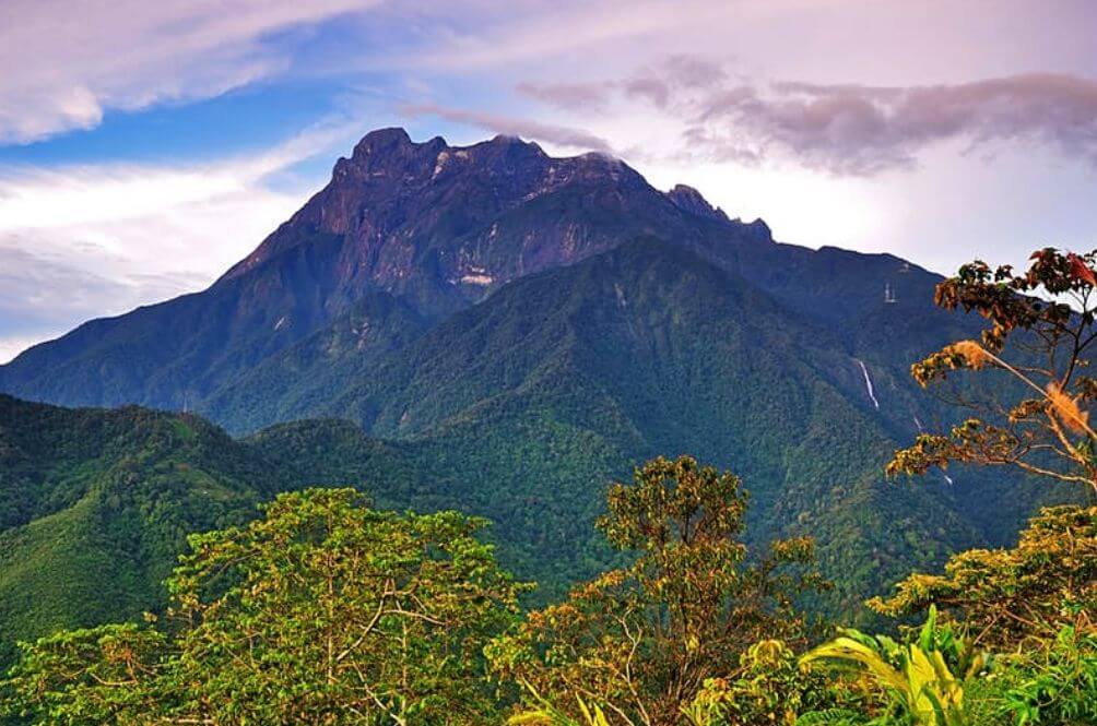 9 Fakta Menarik Tentang Pulau Borneo Yang Ramai Tidak Tahu