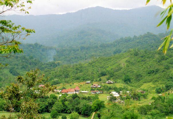 Hanya Penduduk Luar Bandar Sarawak Boleh Dapatkan Vaksin COVID-19 Secara 'Walkin'