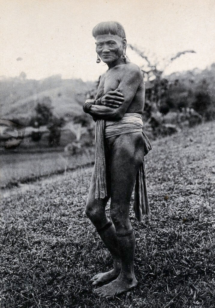 Sarawak a Ukit tribesman. Photograph. Wellcome V0037430 Lebih Daripada 20 Etnik, Jom Kenali Lebih Lanjut Mengenai Orang Ulu
