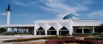 Majlis Islam Sarawak Benarkan Masjid, Surau Dibuka Untuk Menunaikan Solat Fardu Dan Jumaat
