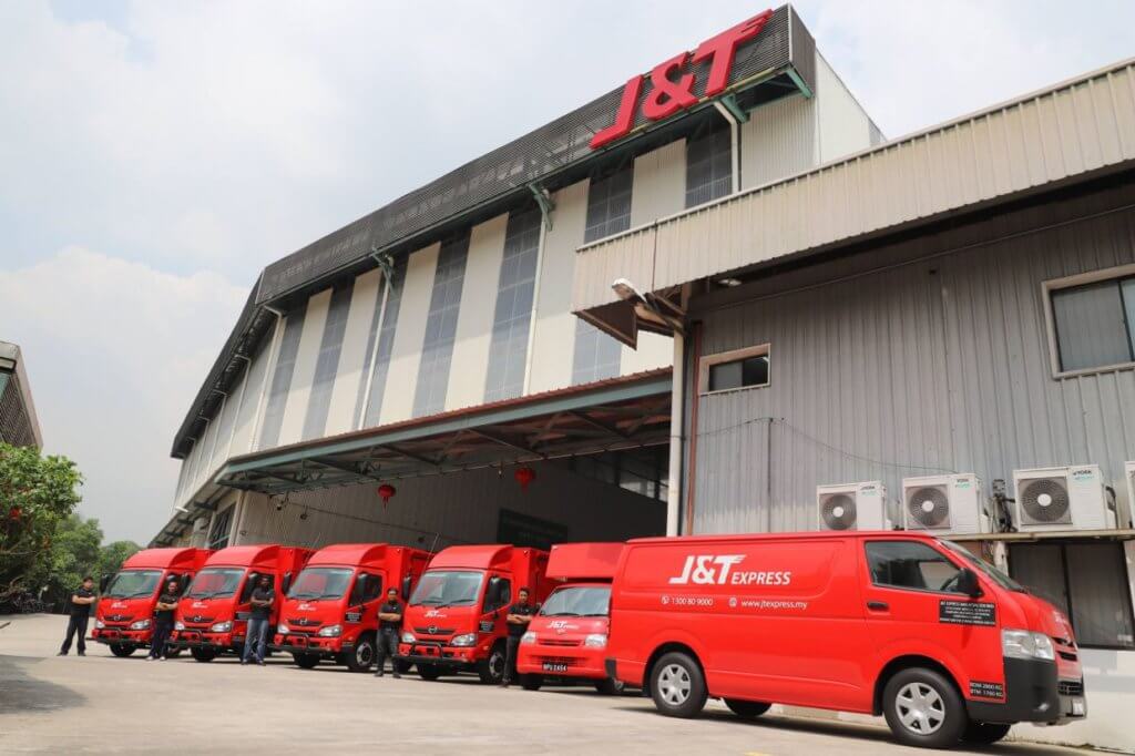 J&T Kuching Buat Hal Lagi, Netizen Kesal Dengan Servis Kurier Yang Acap Kali Cuai Dan Tidak Amanah