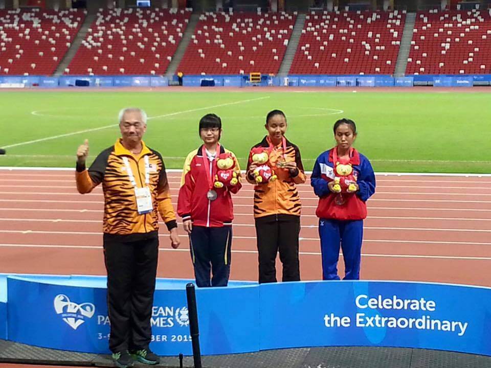 Berjaya Bolot 3 Pingat Emas Buat Malaysia, Kenali Ratu Pecut Paralimpik Negara Asal Sabah Felicia Mikat