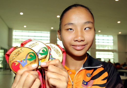 Berjaya Bolot 3 Pingat Emas Buat Malaysia, Kenali Ratu Pecut Paralimpik Negara Asal Sabah Felicia Mikat
