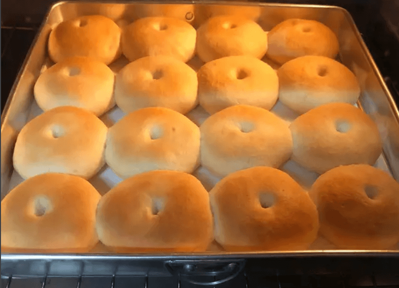 Roti Kegemaran Orang Sibu, Ini Resepi Mudah Roti Kompia Gebu Dan Lembut Yang Patut Anda Cuba 11 Roti Kegemaran Orang Sibu, Ini Adalah Resepi Mudah Roti Kompia Gebu Dan Lembut Yang Patut Anda Cuba