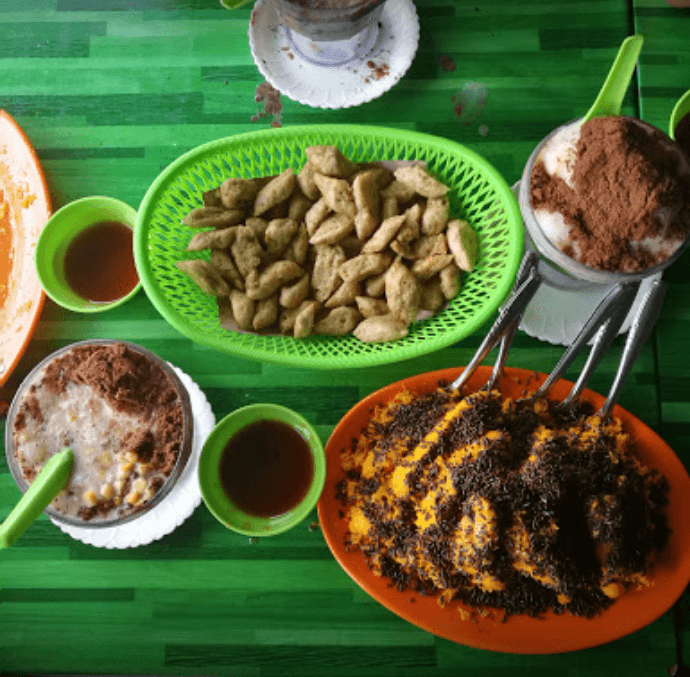 Sudah Berbelas Tahun Beroperasi, Kenali 4 Restoran Legend Di Samarahan Yang Anda Boleh Cuba