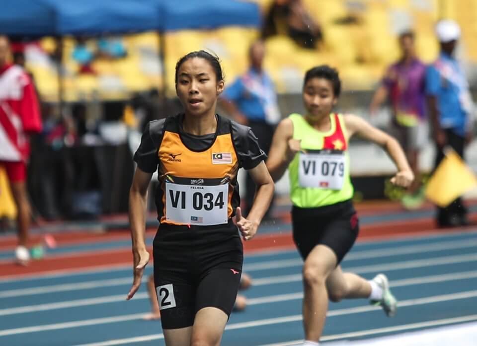 Berjaya Bolot 3 Pingat Emas Buat Malaysia, Kenali Ratu Pecut Paralimpik Negara Asal Sabah Felicia Mikat