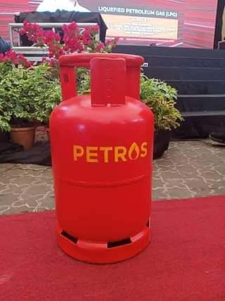 Tong Gas PETROS Sudah Mula Dijual Di Kuching, Sebelum Diagihkan Ke Seluruh Sarawak