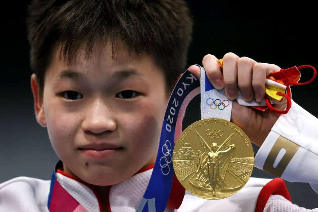 2 Kali Raih Markah Sempurna Hingga Dapat Emas Olimpik, Penerjun China Ini Rupanya Ada Kisah Sedih