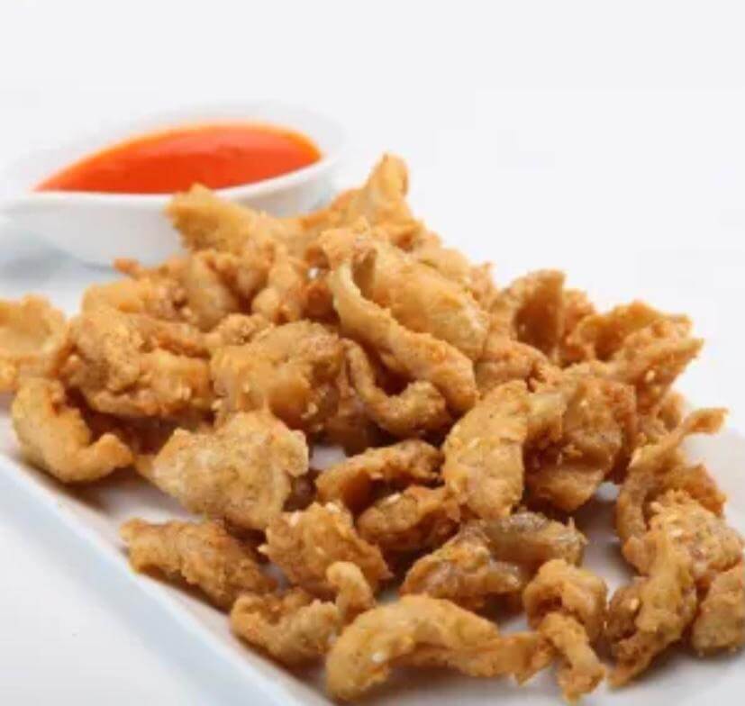 Ini 5 Restoran Yang Menghidangkan Kulit Ayam Goreng Rangup Dan Padu Di Kuching