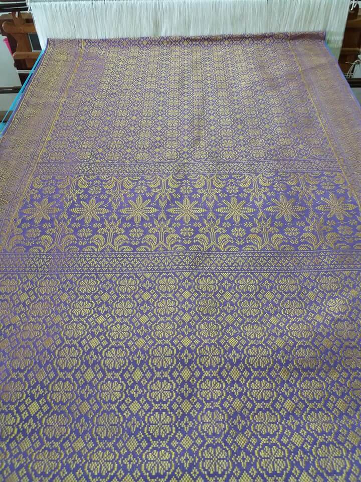 Ditenun Menggunakan Sifir Khas, Kenali Keunikan Songket Sarawak