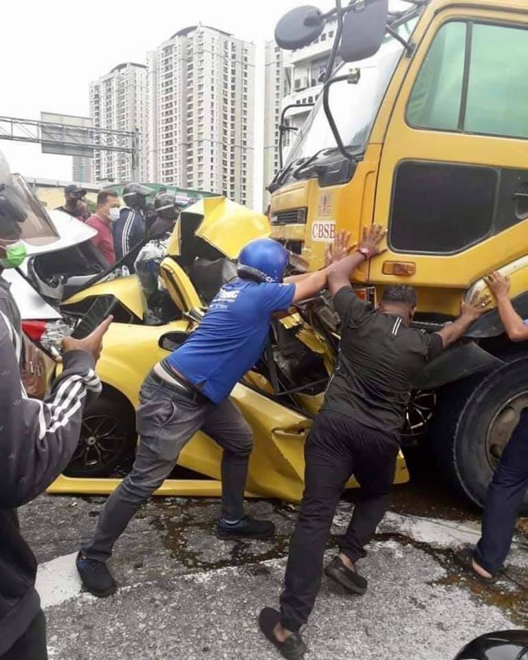 Mangsa Terselamat Dari Nahas Myvi Remuk Dilanggar Lori, Pemandu Rupanya Positif Dadah