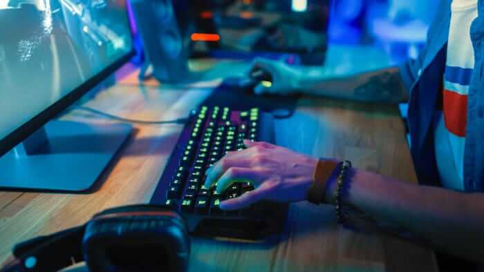Berani Buka Syarikat Game Secara Solo, Anak Sarawak Ini Berjaya Tembus Pasaran Antarabangsa