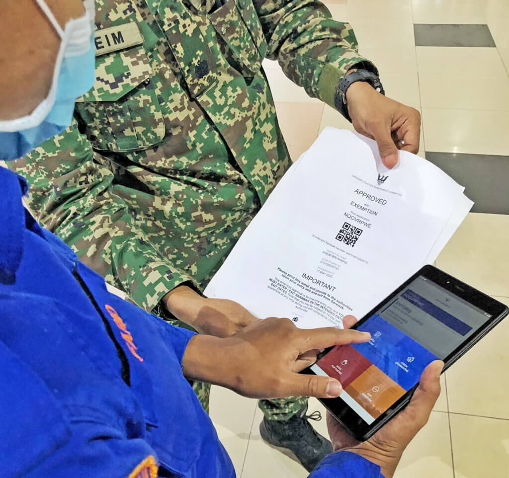 Uggah : Pemansuhan Kuarantin 14 Hari Ke Sarawak Akan Dipertimbangkan