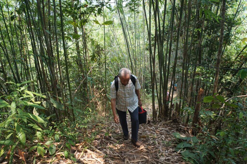 Bina Sendiri Monorack Sehingga Ke Kaki Gunung Singai, Inovasi Pemilik 'Jungle Stay' Di Bau Ini Jadi Tarikan Baru