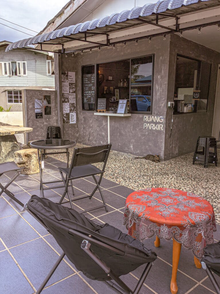 Sentuhan Minimalis Dan Klasik, Ini 3 Kedai Kopi Indie Yang Unik Di Kuching
