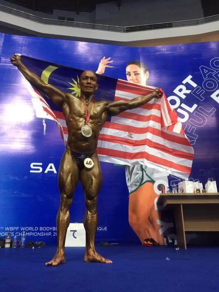 2 'Abang Sado' Sarawak Rangkul Pingat Buat Malaysia Dalam Kejuaraan Bina Badan Dunia Di Uzbekistan