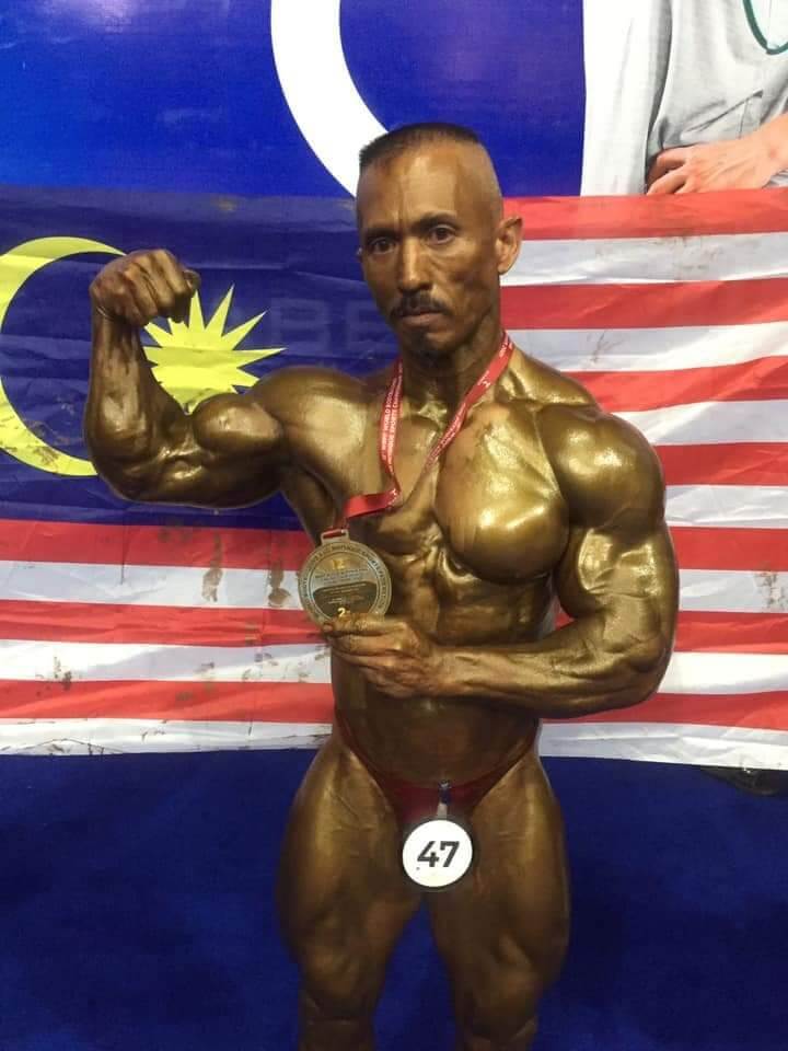 2 'Abang Sado' Sarawak Rangkul Pingat Buat Malaysia Dalam Kejuaraan Bina Badan Dunia Di Uzbekistan