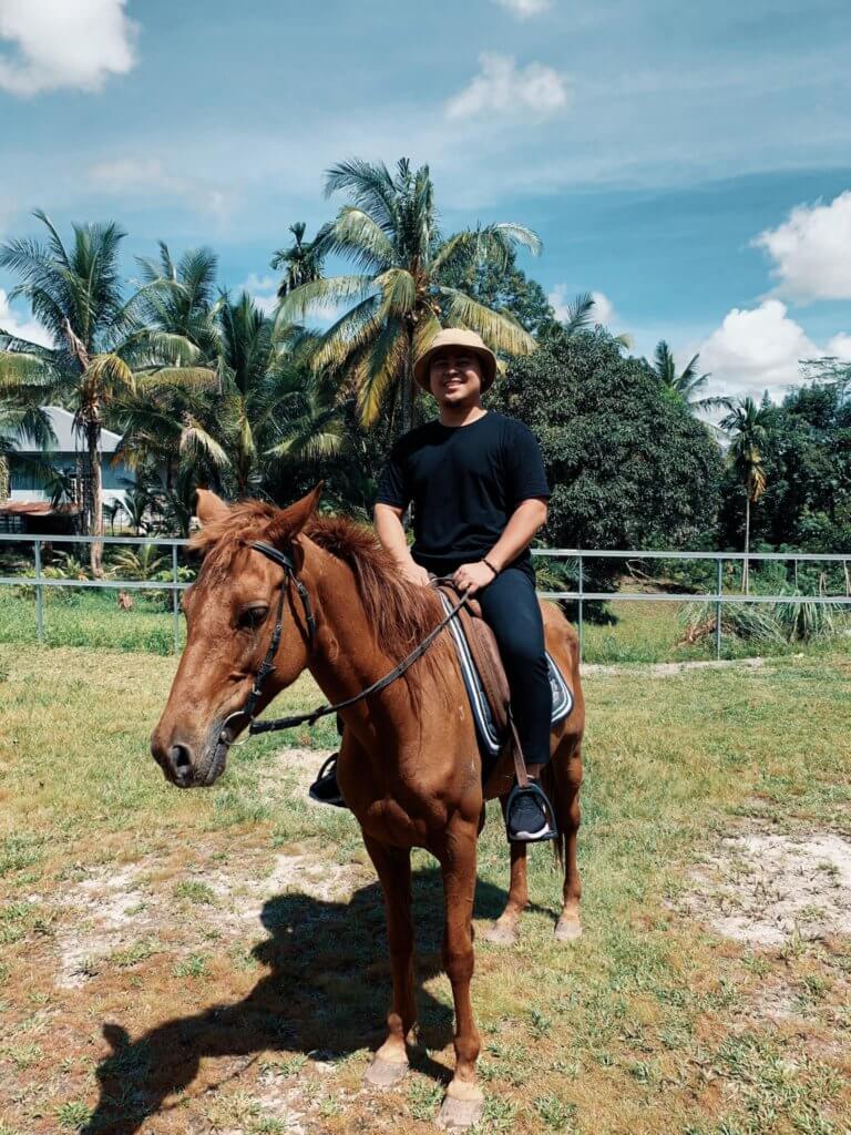 Jom Cuba Rekreasi Menunggang Kuda Dan Memanah Di Cahaya Masa eQuine, Telaga Air, Kuching