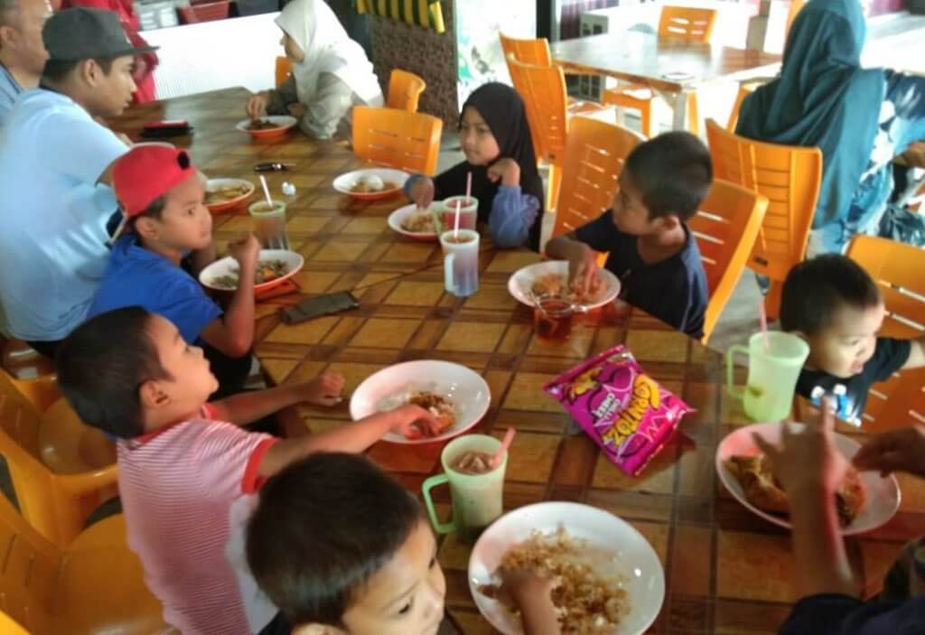 Kanak-Kanak Bawah 12 Tahun Dibenarkan Dine-In Di Kedai Makan Mulai Hari Ini Di Sabah