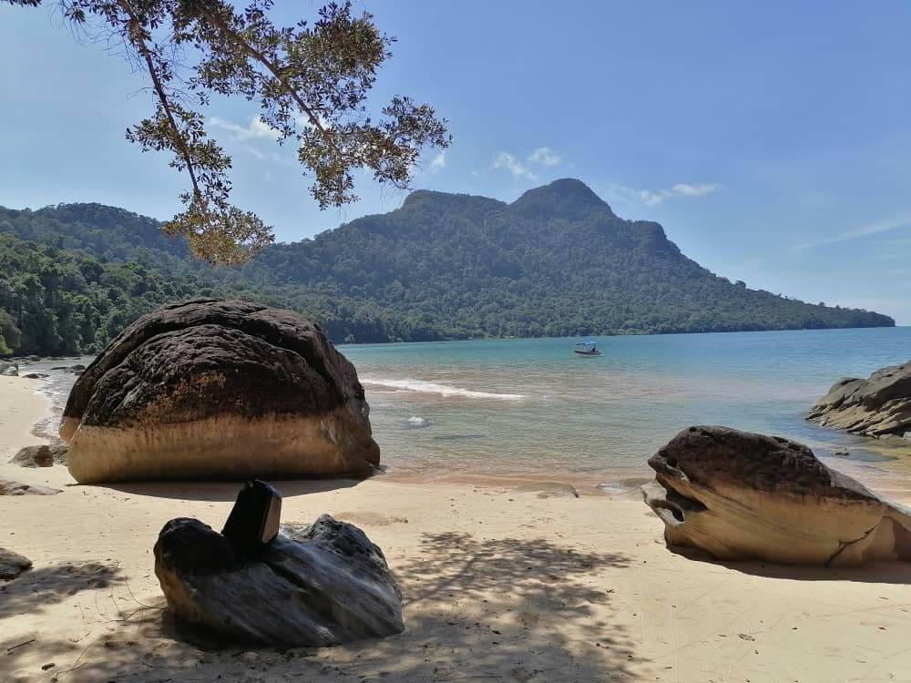 Nikmati Percutian Tenang Dikelilingi Alam Semulajadi Di The Village House Santubong