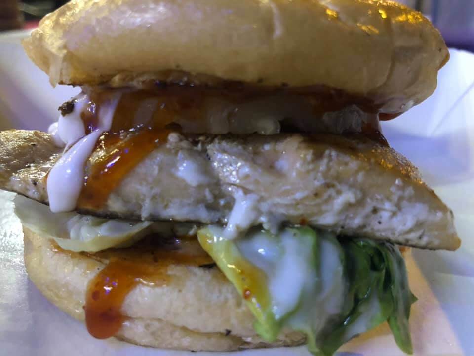 UPDATE 2021: Ini 9 Stall Burger Terbaik Di Kuching Yang Anda Perlu Cuba