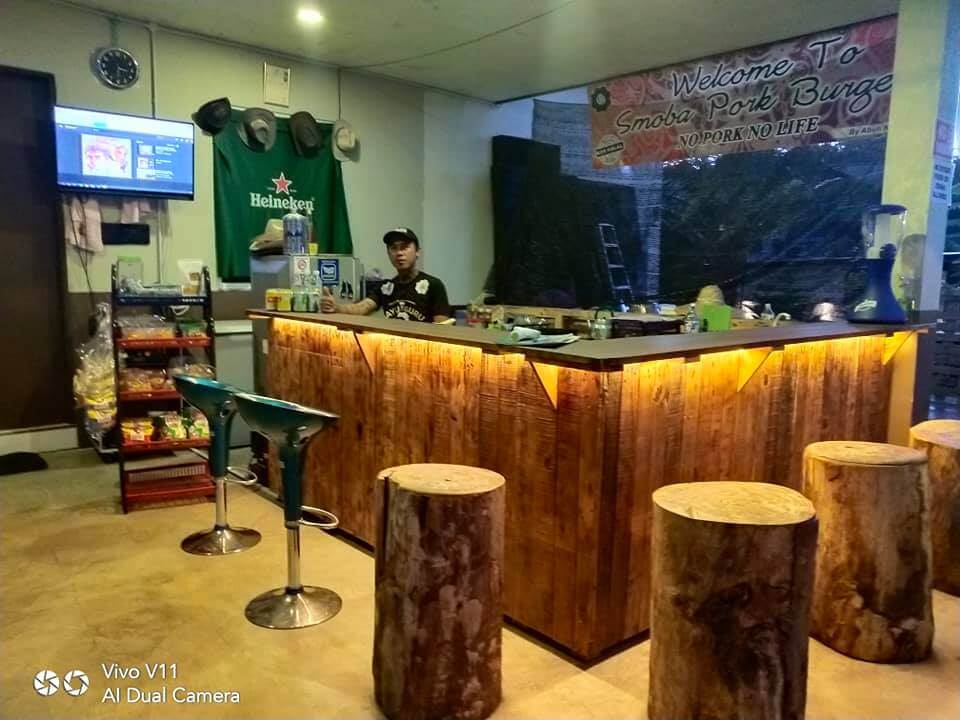 Tak Minat Suasana Penuh Sesak Di Bar? Ini 4 'Hidden Bar' Santai Di Kuching Anda Boleh Lawati