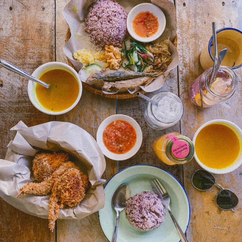 Klasik Dan Estetik, 3 Kafe Di Sabah Yang Anda Patut Cuba Untuk Road Trip Foodie Anda 8 Klasik Dan Estetik, 3 Kafe Di Sabah Yang Anda Patut Cuba Untuk Road Trip Foodie Anda