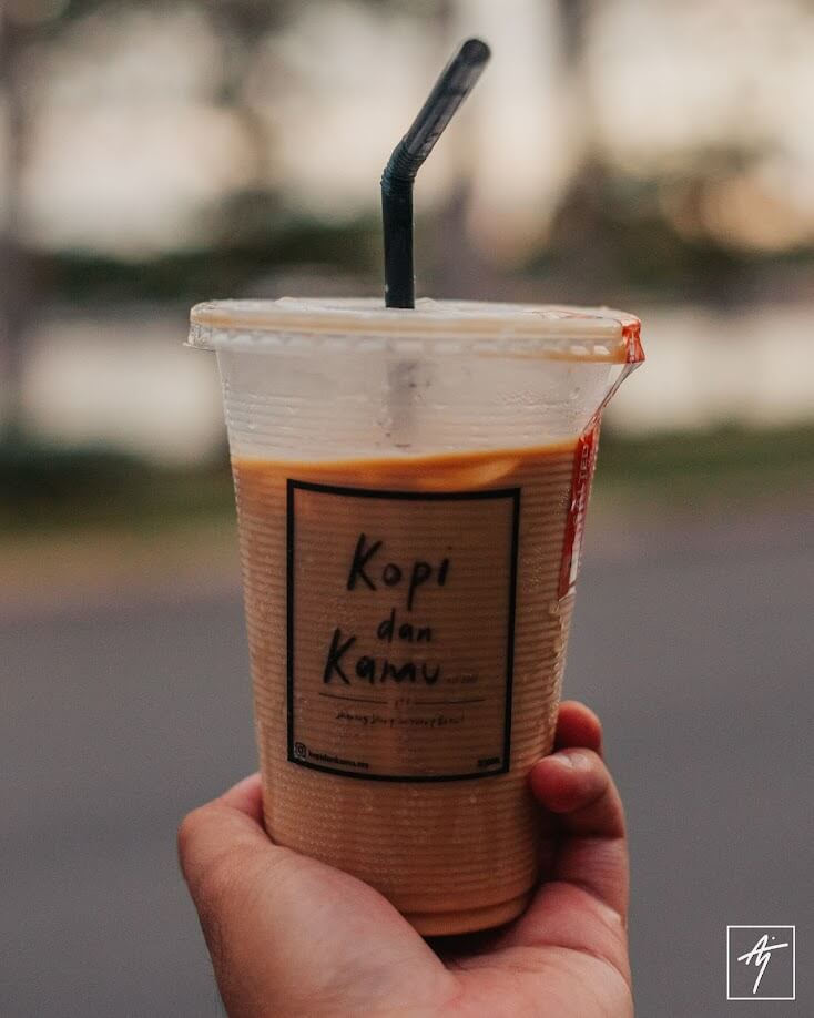 Bisnes 'Ngopi' Belakang Kereta, Konsep Kedai Bergerak "Kopi Dan Kamu" Jadi Tarikan Baru Di Coco Cabana Miri