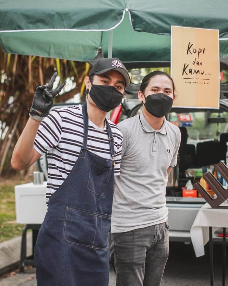 Bisnes 'Ngopi' Belakang Kereta, Konsep Kedai Bergerak "Kopi Dan Kamu" Jadi Tarikan Baru Di Coco Cabana Miri