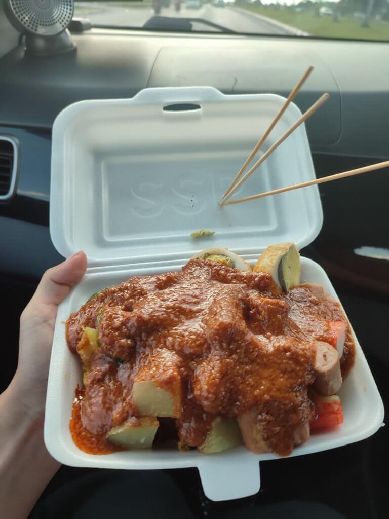 Gerai Pasembur Dan Rojak Campur Di Samarahan Ini Buatkan Anda Rasa Macam Di Penang!