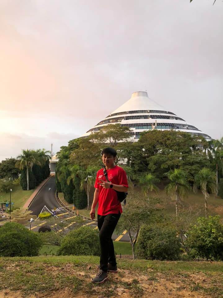 Jungle Trekking Di Taman Bukit Tumbina Bintulu, Trail Santai Hingga Ke Pantai Tanjung Batu