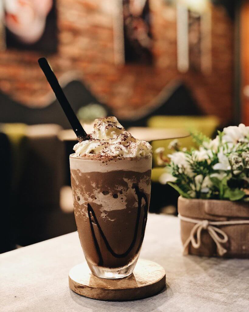 Kepada Penggemar Manisan, Ini Adalah 7 Kafe Pastri Yang Anda Mesti Cuba Di Kuching