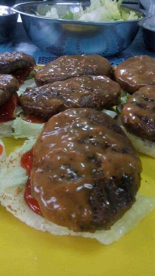 UPDATE 2021: Ini 9 Stall Burger Terbaik Di Kuching Yang Anda Perlu Cuba