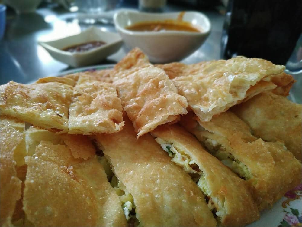 Hanya Di Kapit, Nikmati Roti Canai Goreng Unik Yang Diwarisi Sejak Empat Generasi Ini