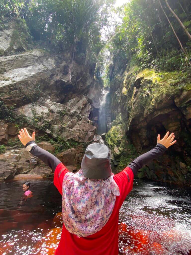 photo 2021 08 31 22 27 06 Trail Amat Mencabar, Ketahui Jumanji Waterfall Di Bako