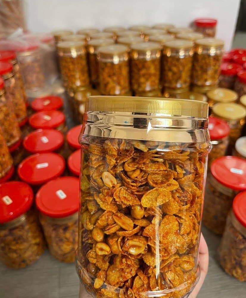 Gadai Emas Untuk Modal Perniagaan, Kini Wanita Dari Kuching Ini Raih Pendapatan RM20,000 Sebulan