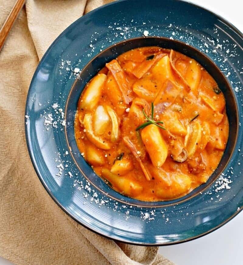 Cita Rasa Mukbang K-Wave Buat Ketagih, Ini 4 Kedai Makanan Korea Di Kuching Yang Anda Boleh Cuba