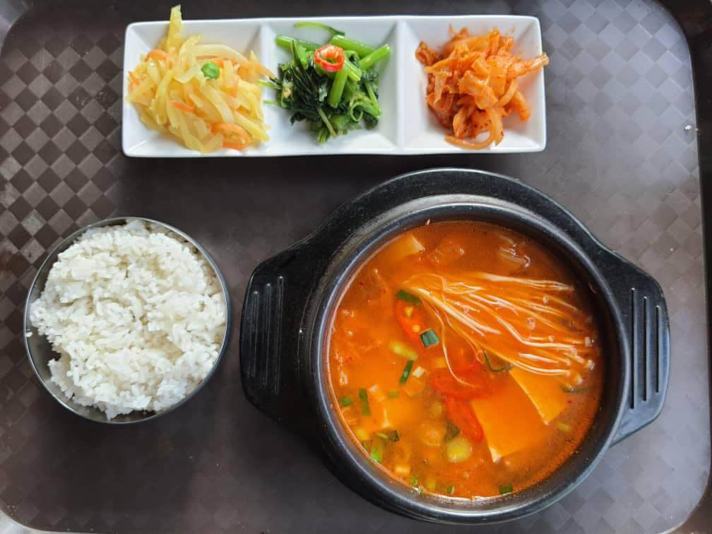 Cita Rasa Mukbang K-Wave Buat Ketagih, Ini 4 Kedai Makanan Korea Di Kuching Yang Anda Boleh Cuba