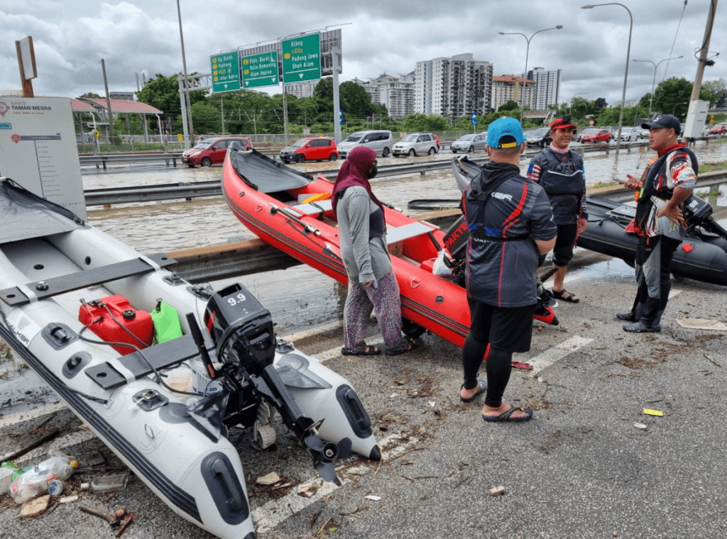 image 38 Ini 5 Kompilasi Kisah Rakyat Jaga Rakyat Semasa #DaruratBanjir