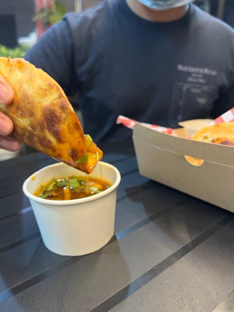 Jom Cuba Birria Tacos, Tortilla Mexico Berinti Daging Empuk Yang Padu Di Satok