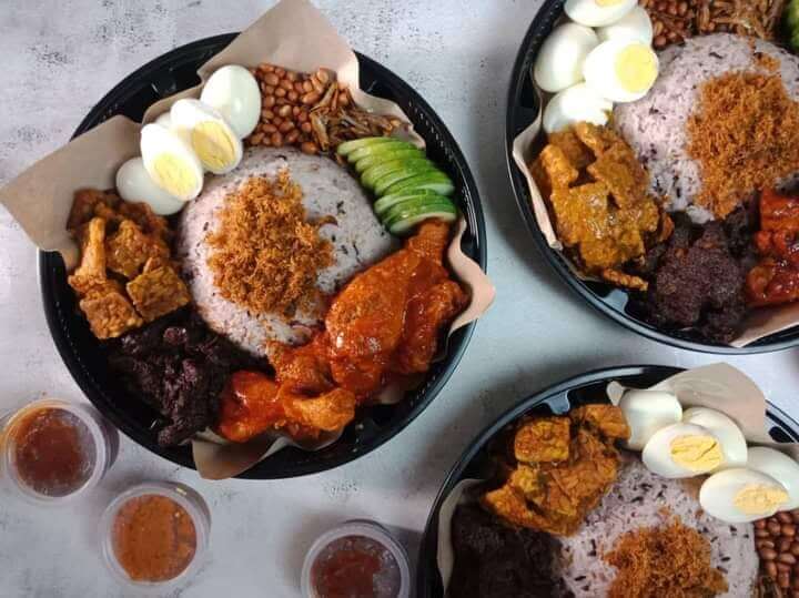 Ada Menu Vegan, Nikmati Makanan Unik Di Cafe 'Aesthetic' Indah House Kuching
