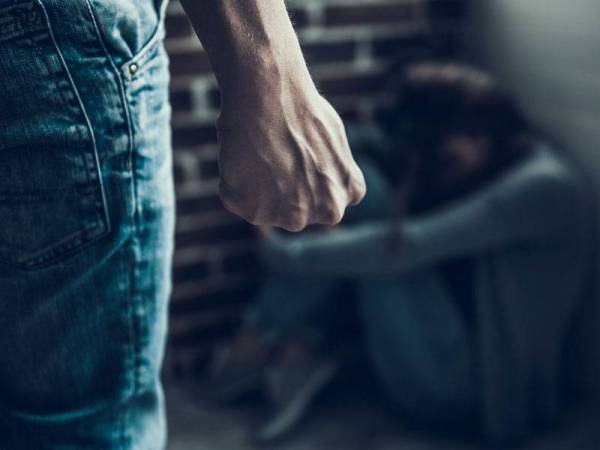 Gara-Gara Enggan Diberi Wang Beli Dadah, Lelaki Tergamak Tikam Isteri Di Lahad Datu 9 Gara-Gara Enggan Diberi Wang Beli Dadah, Lelaki Tergamak Tikam Isteri Di Lahad Datu