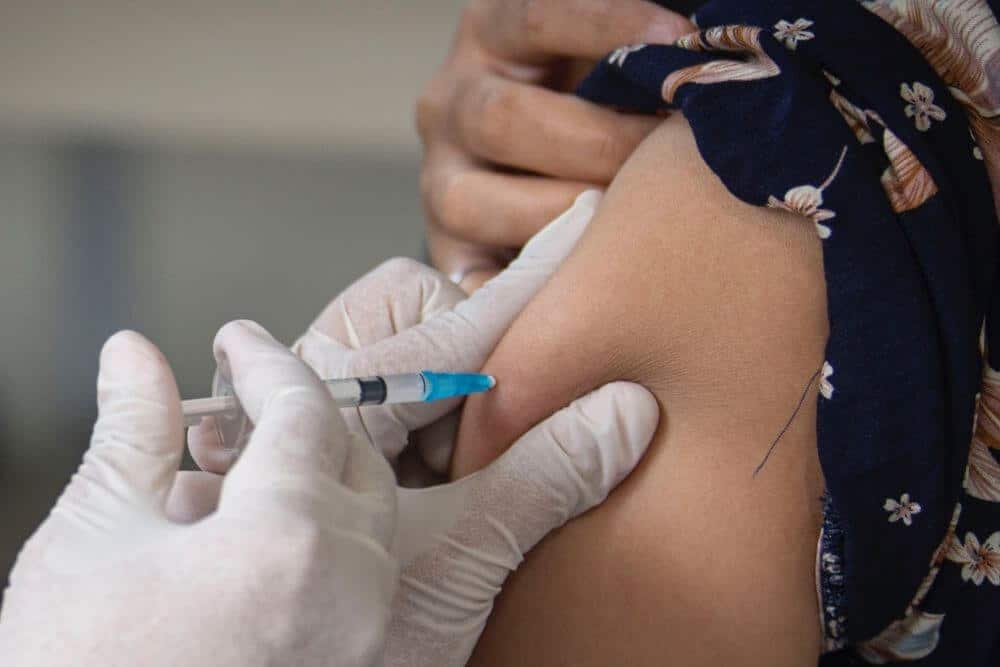 Mungkin Terima Suntikan Kali Keempat, Campuran Sinovac-Pfizer Dikatakan Kurang Berkesan Lawan Omicron